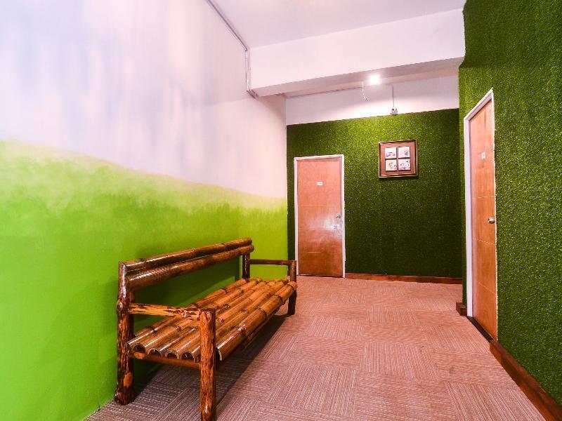 Oyo 1119 Memoire Express Hotel Kuching Exterior photo